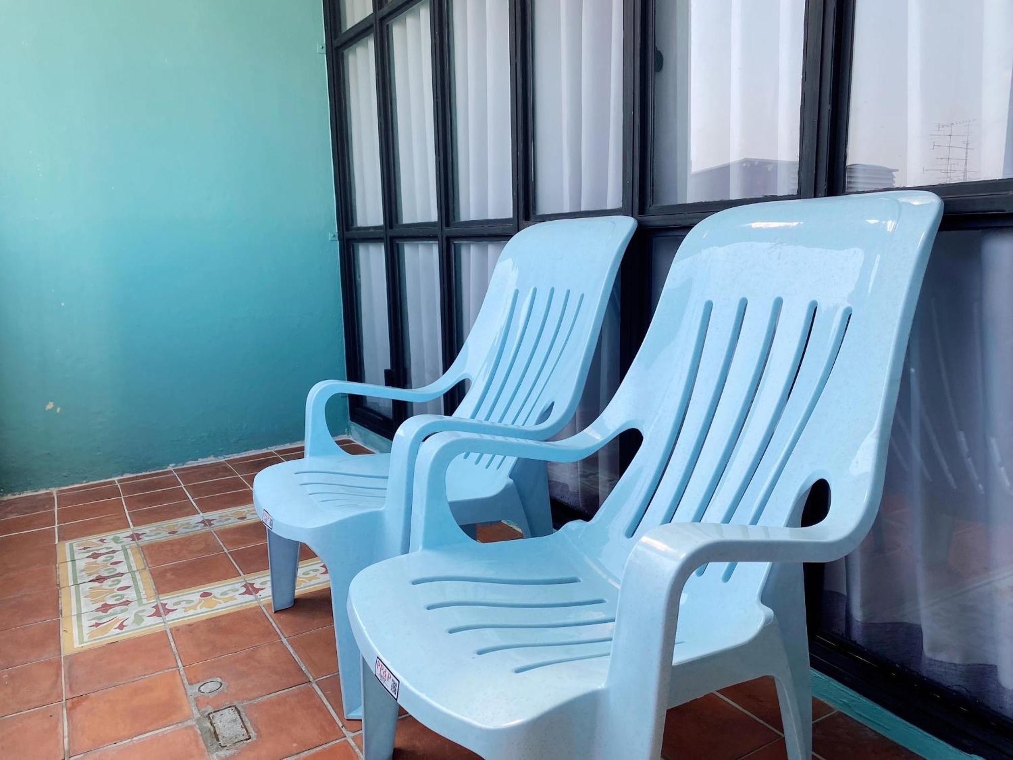 99 Hostel Khaosan Бангкок Экстерьер фото